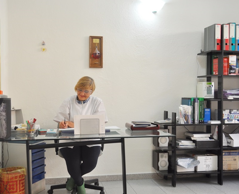 L'amministrazione dello studio dentistico del Dott. Oebe Van Der Hilst